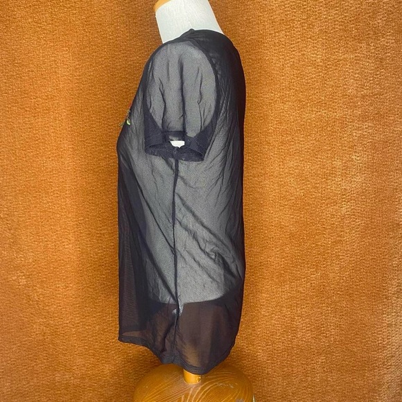 Vintage Y2K Discreet Rose Appliqué Black Mesh Short Sleeve Shirt, Size M. - Picture 4 of 7